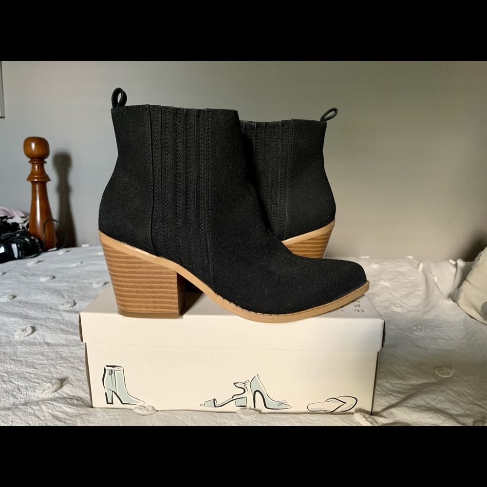 Forever 21 Ankle Boots Size 8